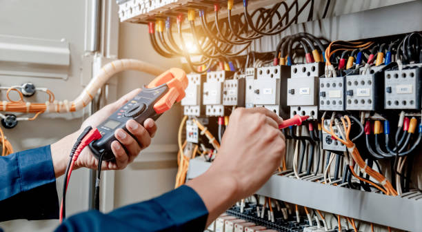 Best Affordable Emergency Electrician  in Charleston, IL