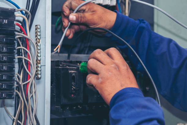 Best Affordable Emergency Electrician  in Charleston, IL